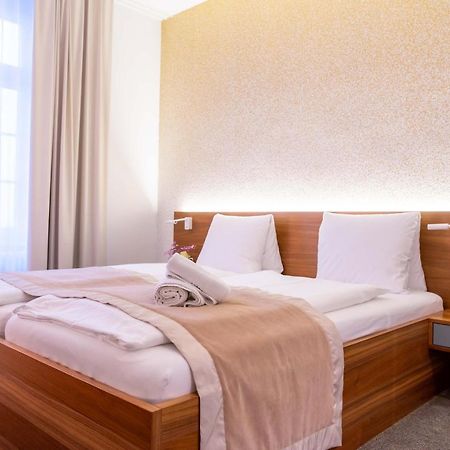 Hotel Engel Am Bahnhof Wädenswil Екстериор снимка