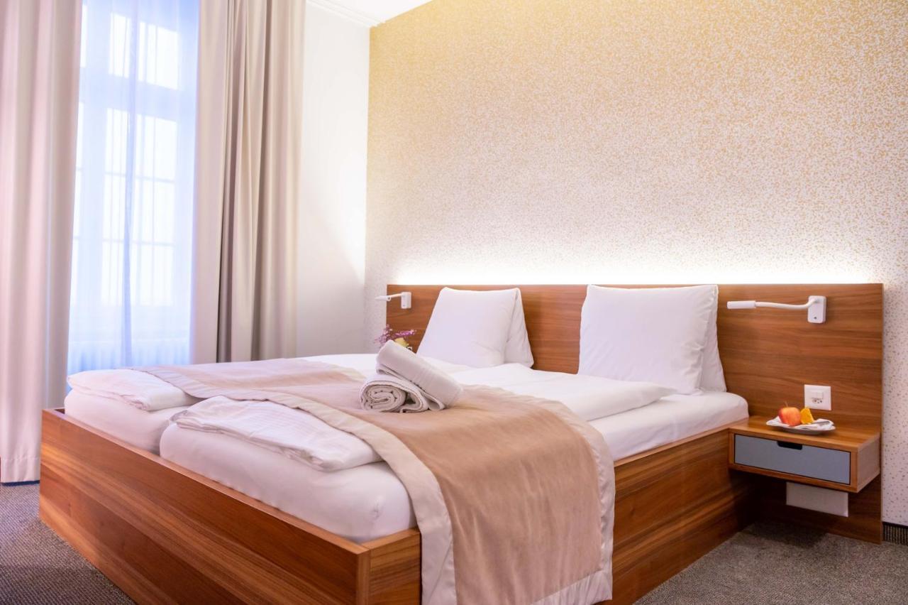 Hotel Engel Am Bahnhof Wädenswil Екстериор снимка