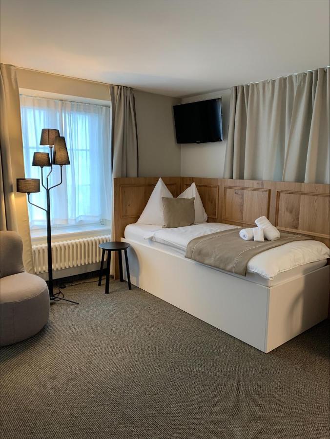 Hotel Engel Am Bahnhof Wädenswil Екстериор снимка