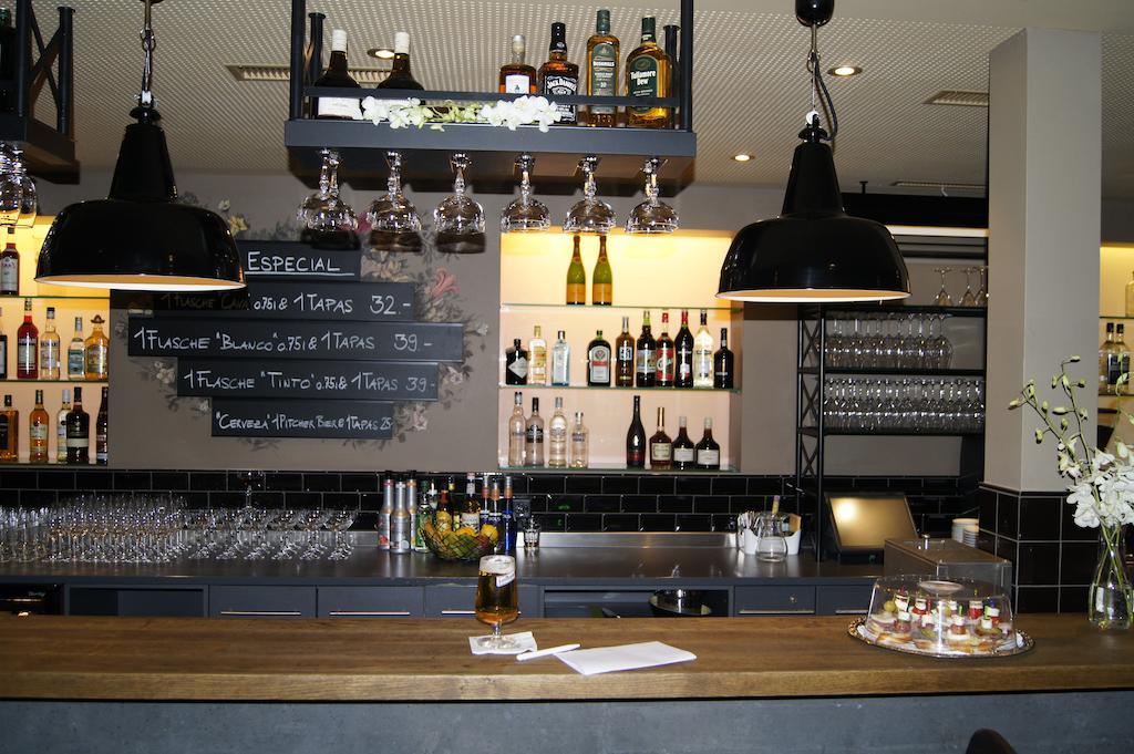 Hotel Engel Am Bahnhof Wädenswil Екстериор снимка